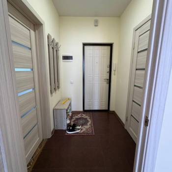 Продается 1-комнатная квартира, 45 м²