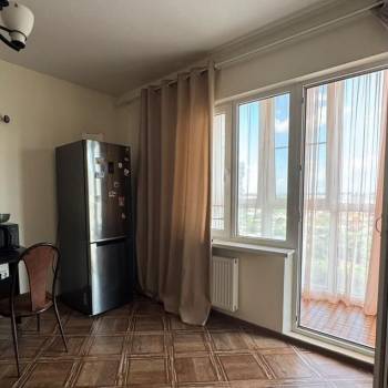 Продается 1-комнатная квартира, 45 м²