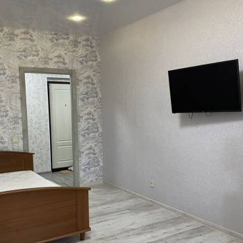 Сдается 1-комнатная квартира, 42 м²