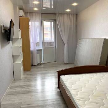 Сдается 1-комнатная квартира, 42 м²