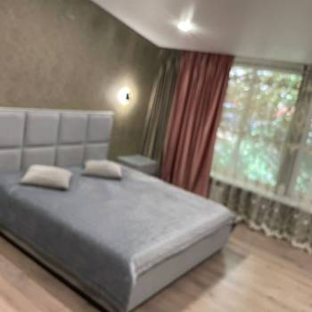 Продается Многокомнатная квартира, 105 м²