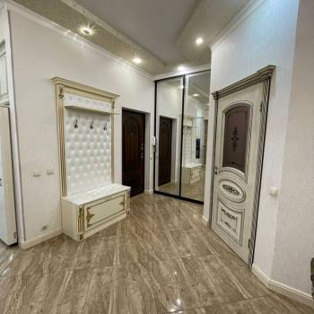 Продается Многокомнатная квартира, 105 м²