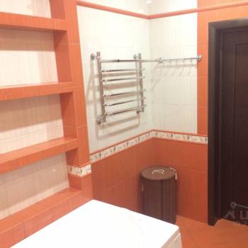 Сдается 2-х комнатная квартира, 64 м²