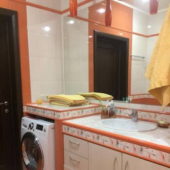 Сдается 2-х комнатная квартира, 64 м²