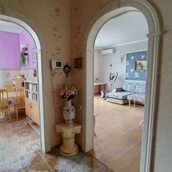 Продается Дом, 193 м²