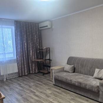 Сдается 1-комнатная квартира, 48 м²