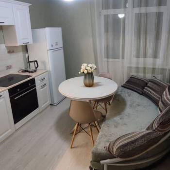 Продается 1-комнатная квартира, 40 м²