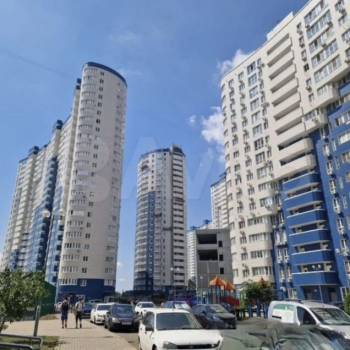 Продается 1-комнатная квартира, 40 м²