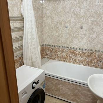 Сдается 2-х комнатная квартира, 60 м²