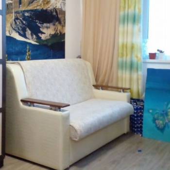 Продается 1-комнатная квартира, 42 м²
