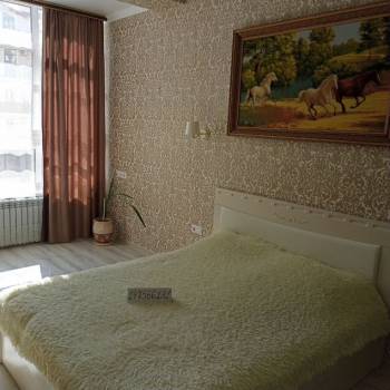 Продается 1-комнатная квартира, 50 м²