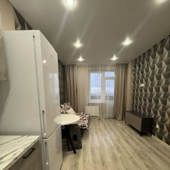 Сдается 1-комнатная квартира, 41 м²