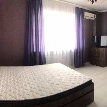 Продается 2-х комнатная квартира, 80 м²