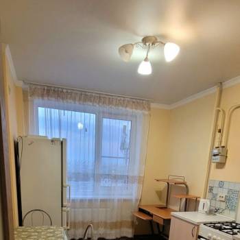 Сдается 1-комнатная квартира, 37 м²