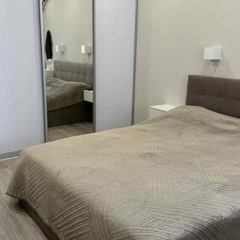 Сдается 1-комнатная квартира, 42 м²