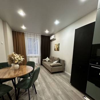 Сдается 1-комнатная квартира, 42 м²