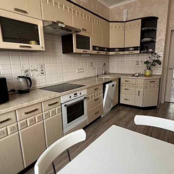 Сдается 2-х комнатная квартира, 69 м²