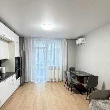 Сдается 1-комнатная квартира, 45 м²