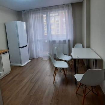 Сдается 2-х комнатная квартира, 60 м²