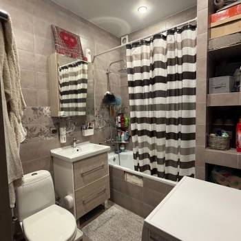Продается 1-комнатная квартира, 42,1 м²