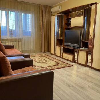Сдается 2-х комнатная квартира, 64 м²