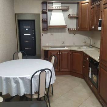 Сдается 1-комнатная квартира, 43 м²