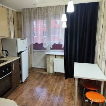 Сдается 1-комнатная квартира, 38 м²