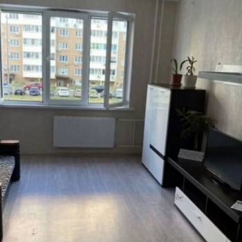 Сдается 1-комнатная квартира, 39 м²