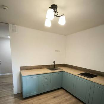 Продается 1-комнатная квартира, 47 м²
