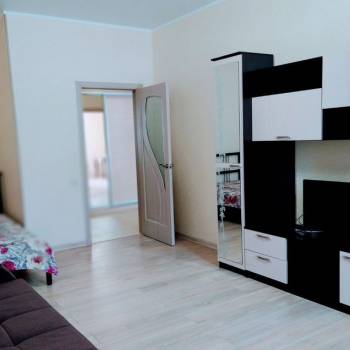 Продается 1-комнатная квартира, 55,1 м²