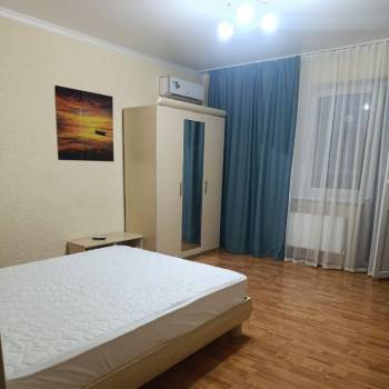 Сдается 2-х комнатная квартира, 73 м²