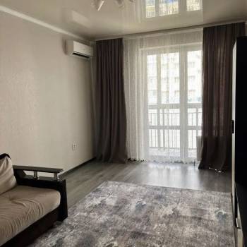 Сдается 1-комнатная квартира, 44 м²