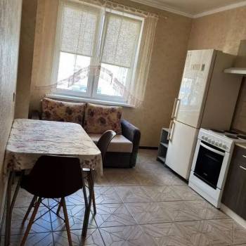Сдается 1-комнатная квартира, 44 м²