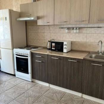 Сдается 1-комнатная квартира, 44 м²
