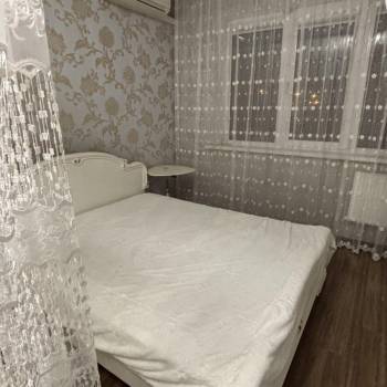 Продается 1-комнатная квартира, 46 м²