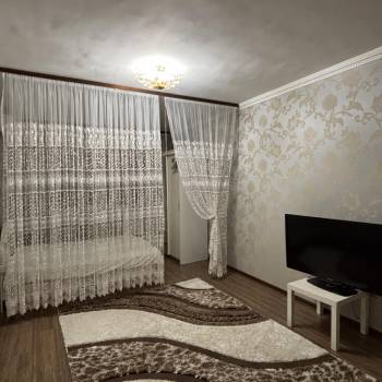 Продается 1-комнатная квартира, 46 м²