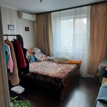 Продается Многокомнатная квартира, 75,5 м²