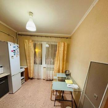 Продается 1-комнатная квартира, 41 м²