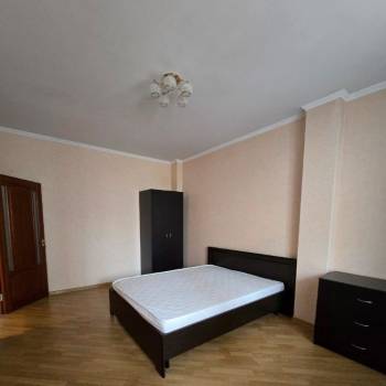 Сдается Многокомнатная квартира, 75,6 м²