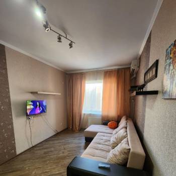 Продается 1-комнатная квартира, 38 м²