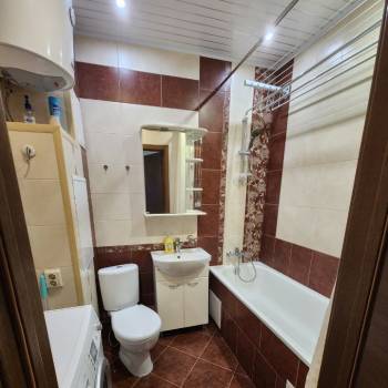Продается 1-комнатная квартира, 38 м²