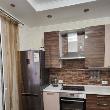 Продается 1-комнатная квартира, 38 м²