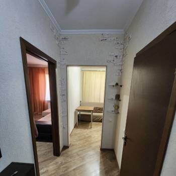 Продается 1-комнатная квартира, 38 м²