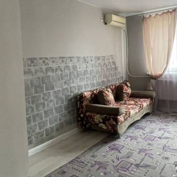 Продается 1-комнатная квартира, 29,6 м²