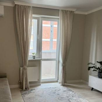 Продается 1-комнатная квартира, 48 м²