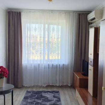 Продается 1-комнатная квартира, 18 м²