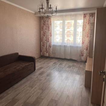 Сдается 1-комнатная квартира, 41 м²