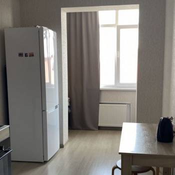 Продается 1-комнатная квартира, 37,8 м²