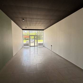 Сдается Торговое помещение, 39 м²