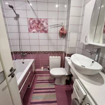 Продается 1-комнатная квартира, 45 м²